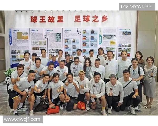 女粉丝热追足球明星背后的故事与情感交织