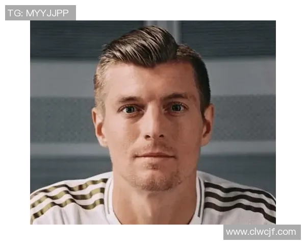 罗斯心中的足球偶像是谁揭秘他崇拜的明星球员与成长故事